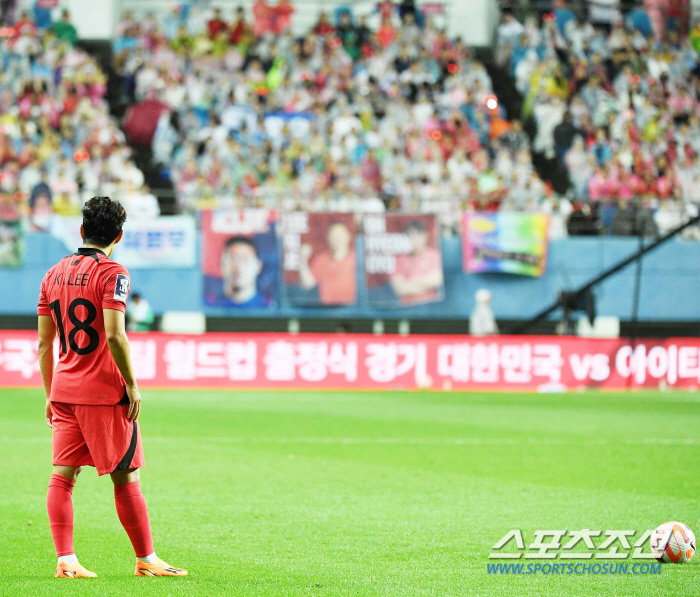 [엘살바도르전]'황금재능' 이강인의 그라운드 매직, 적장이 반한 'PSG…