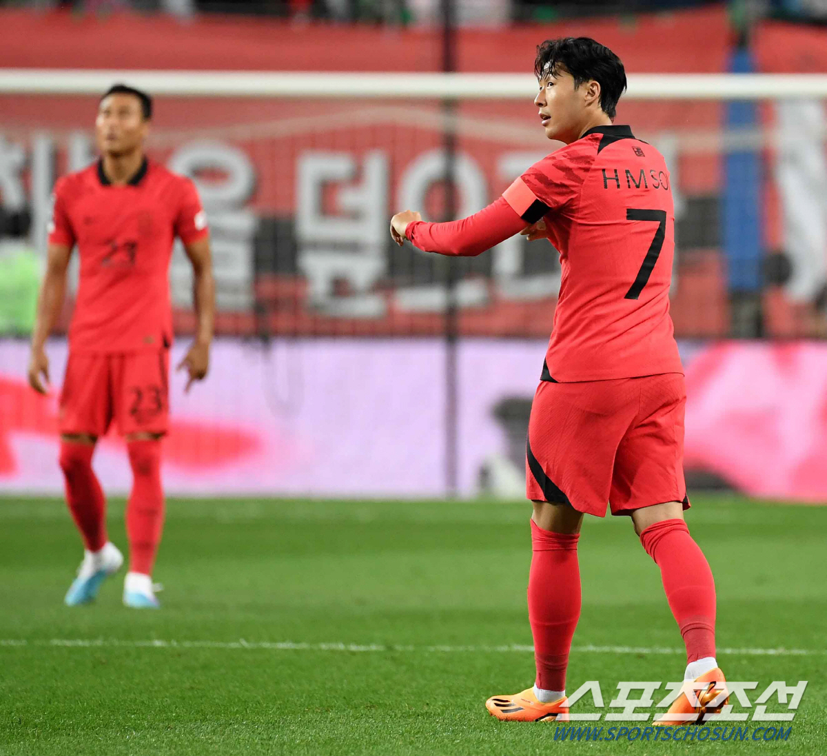 [엘살바도르전]'황의조 환상 선제골에도' 한국, 일본이 6대0으로 이긴 …