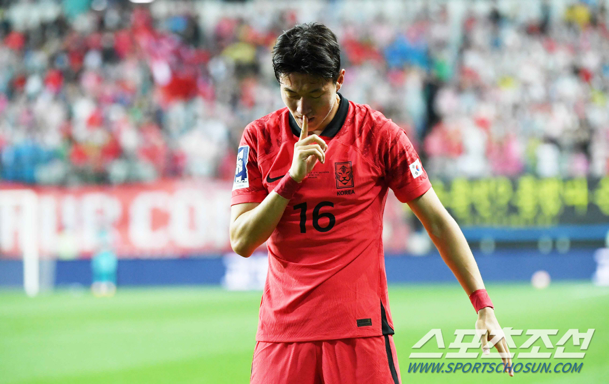 [엘살바도르전]'황의조 환상 선제골에도' 한국, 일본이 6대0으로 이긴 …