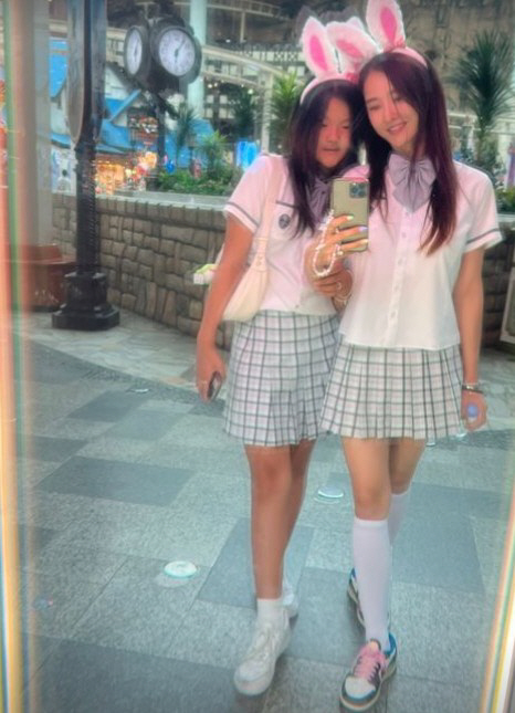 '♥추신수' 하원미, 교복 입은 40대 애셋맘..."딸과 친구라해도 믿을…
