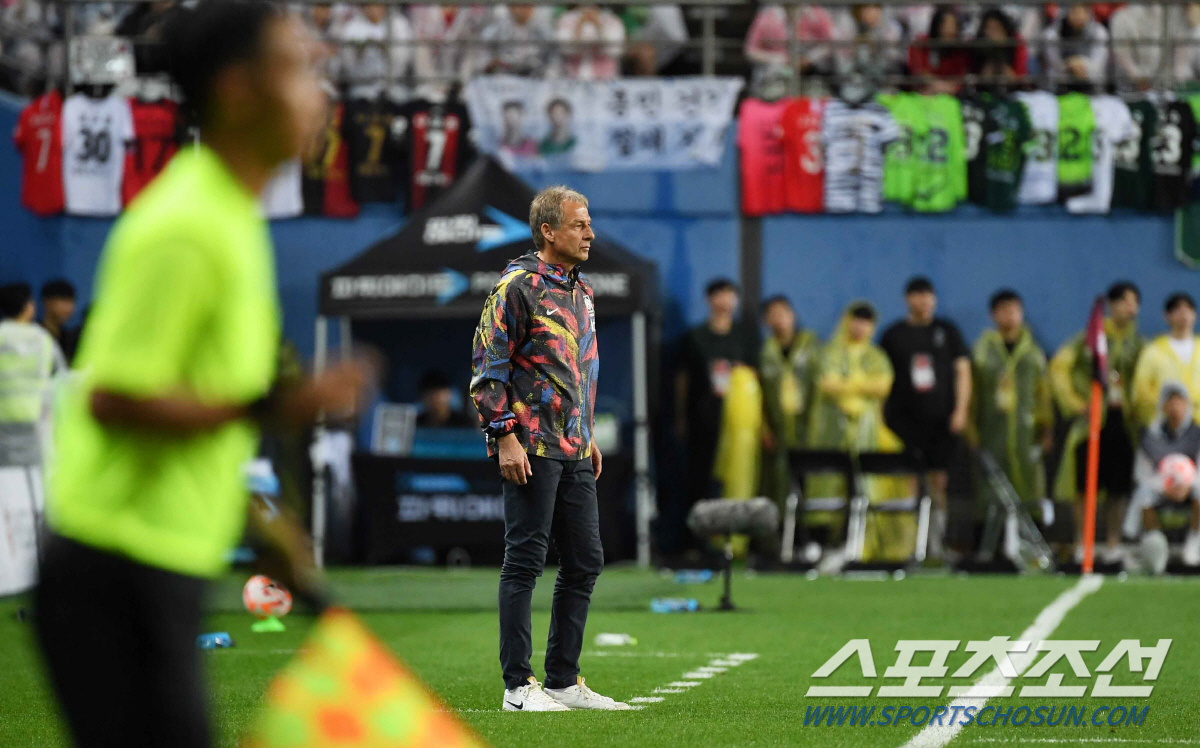 [공식 기자회견]클린스만 감독 냉정한 현실 "90분 뛸 수 있는 공격진 …