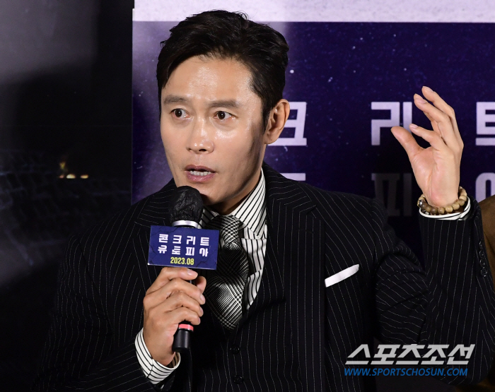 천하의 이병헌 기절시킨 여배우의 따귀, 정작 감독은 '요구도 안한 씬'이…