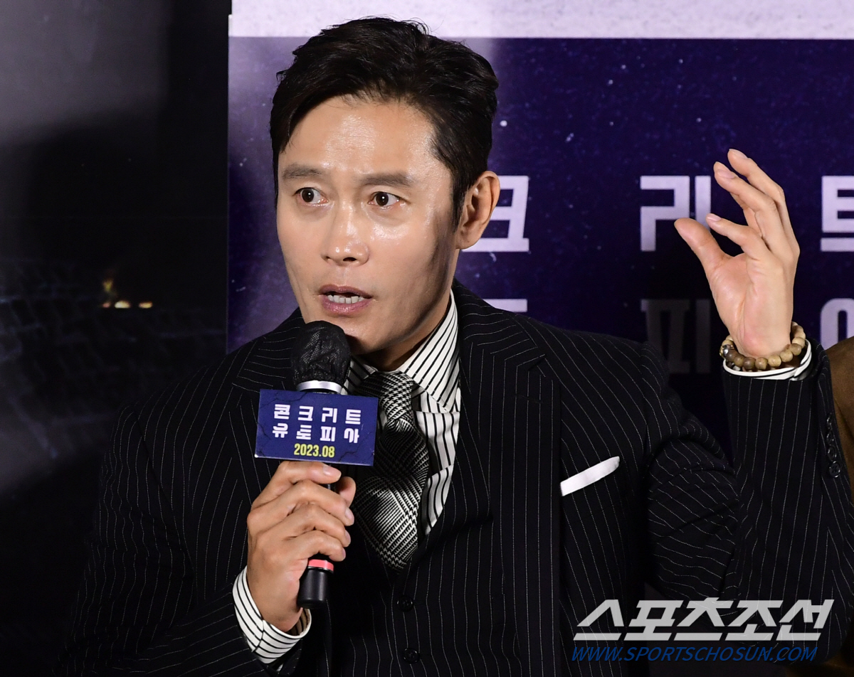 천하의 이병헌 기절시킨 여배우의 따귀, 정작 감독은 '요구도 안한 씬'이…