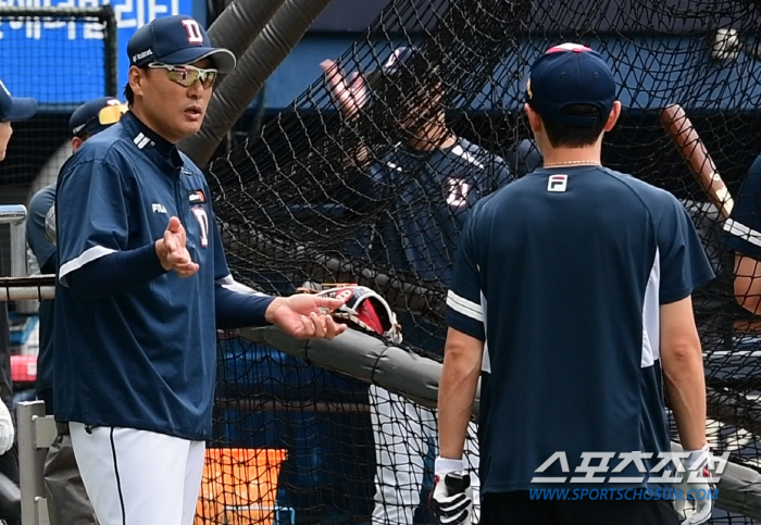 라이온킹 '마음은 숯덩이-얼굴에는 미소' 감독의 숙명 [잠실 현장]