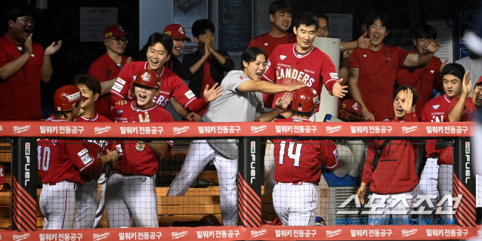 "LG 너무 잘하잖아요" 1위 전쟁? SSG는 오히려 즐기고 있다