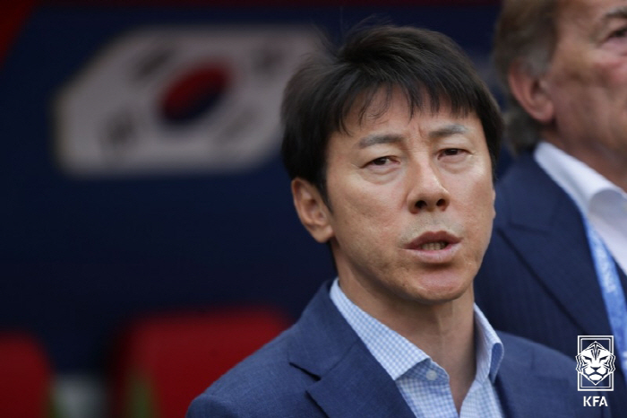 '홍명보'·'신태용'도 A대표팀 감독 부임 4G 연속 무승이었다, 클린스…