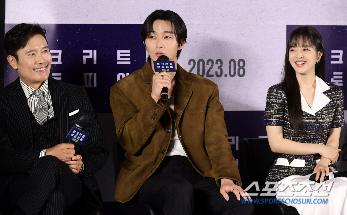 [SC현장] "이병헌 때문에 출연"…'콘크리트 유토피아', 夏극장가 '흥…