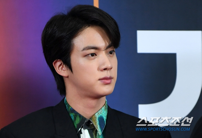 "BTS 진 보러 간 거 아냐, 軍에 버림 받아" 간호장교, 직접 억울함…