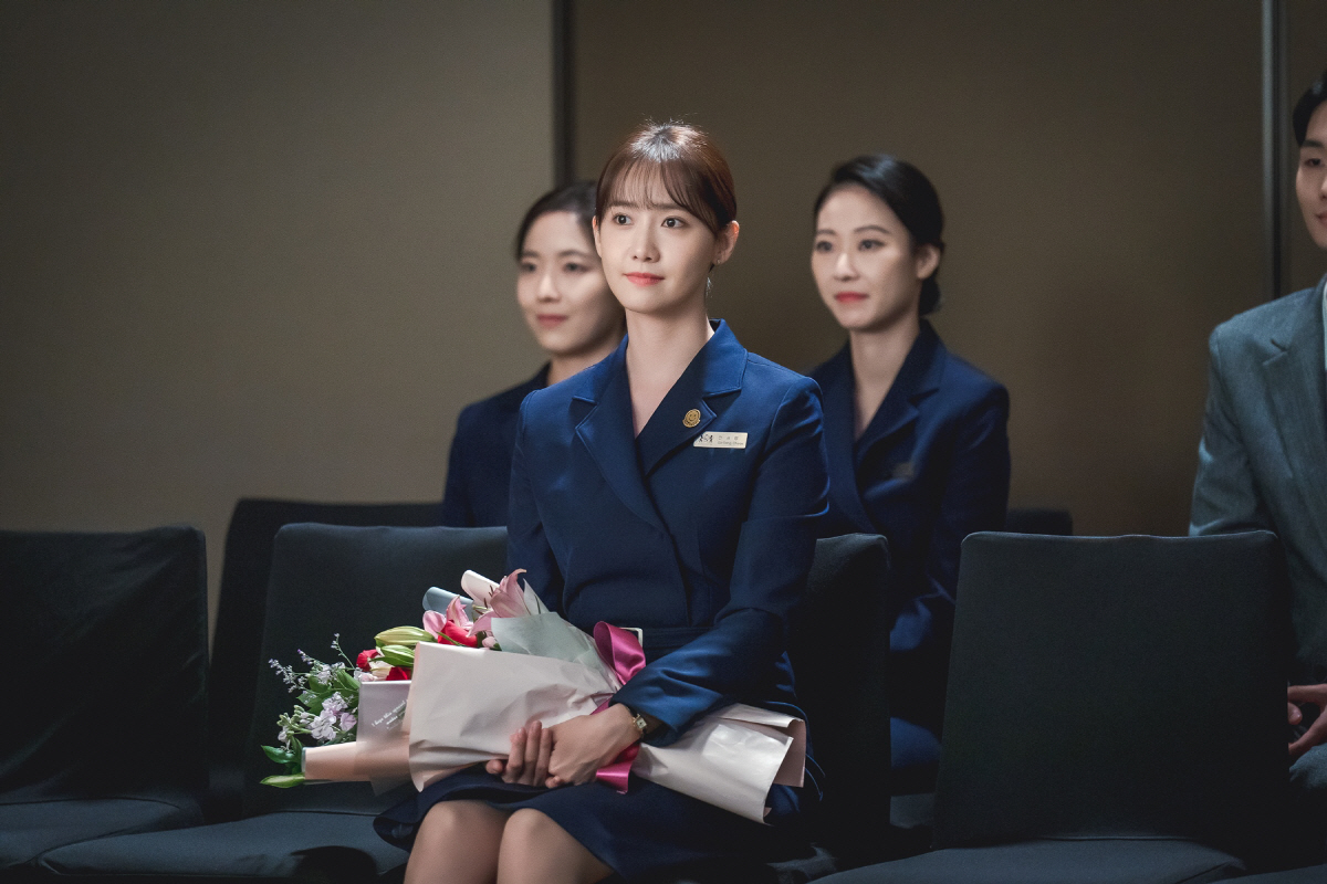 "화제성 1위→넷플릭스 강타"…임윤아, 2회만에 입증한 '新 로코퀸'('…