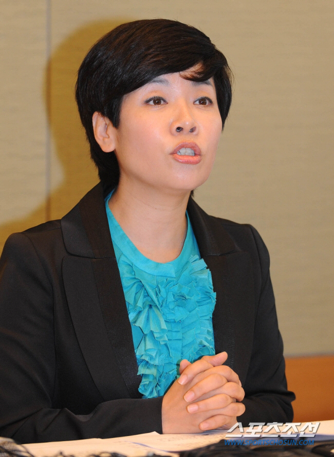 [종합]'외도·혼외자 유포' 김미화 전남편, 명에훼손 유죄…집행유예 2년…