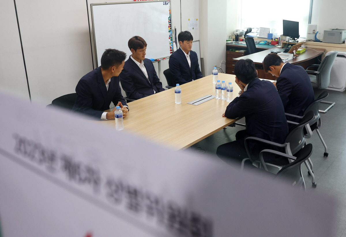 [오피셜]'인종차별 논란' 박용우-이규성-이명재 '1경기 출전정지-제재금…