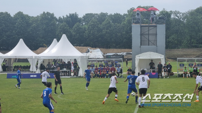 [스페셜올림픽]한국, '홈 어드밴티지'독일에 3대2 승리…예선전 대패 '…
