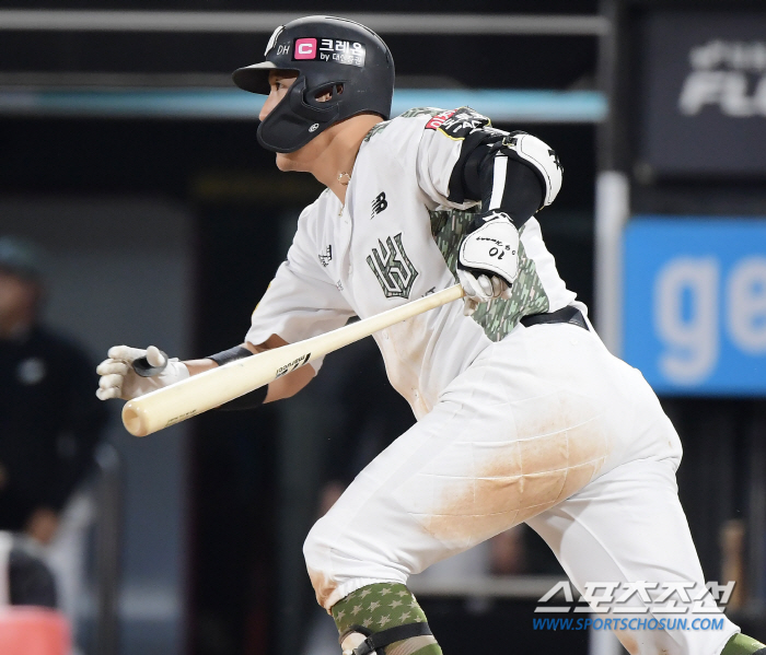 '박병호 3안타+벤자민 7승' KT, 주중 3연전 싹쓸이…롯데 3연패+5…