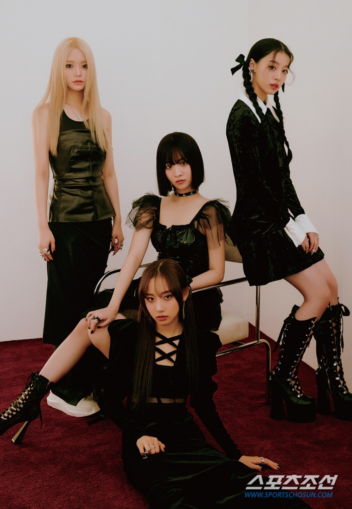 [공식]파프티 피프티, 블랙핑크 기록 넘었다! 美 '빌보드 핫100' 1…