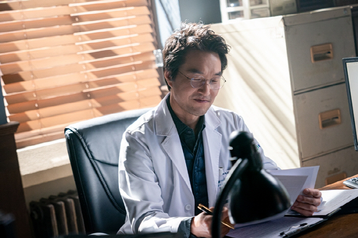 유인식 감독 "'낭만닥터 김사부' 시즌4? 장담하긴 어렵지만…지켜봐주시길…