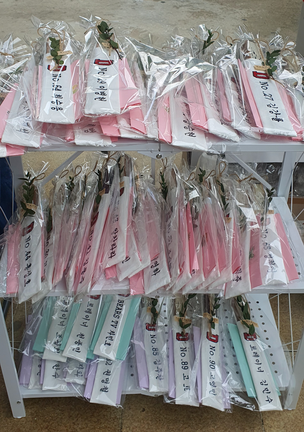 "이런 선물은 처음"…준비 기간만 2개월 반, 1·2군 모두 챙겼다. '…
