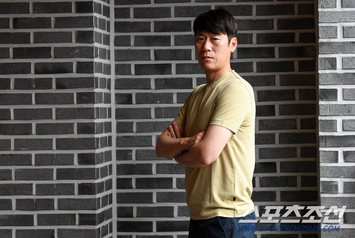 [인터뷰]'4강 신화' 김은중 감독 포커페이스→눈물 범벅 "내게도 최고의…