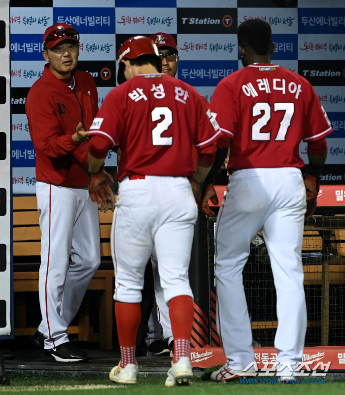 세이프 맞아? 아웃 타이밍에서도 살아나는 궁극의 손기술, 이틀 연속 두산…