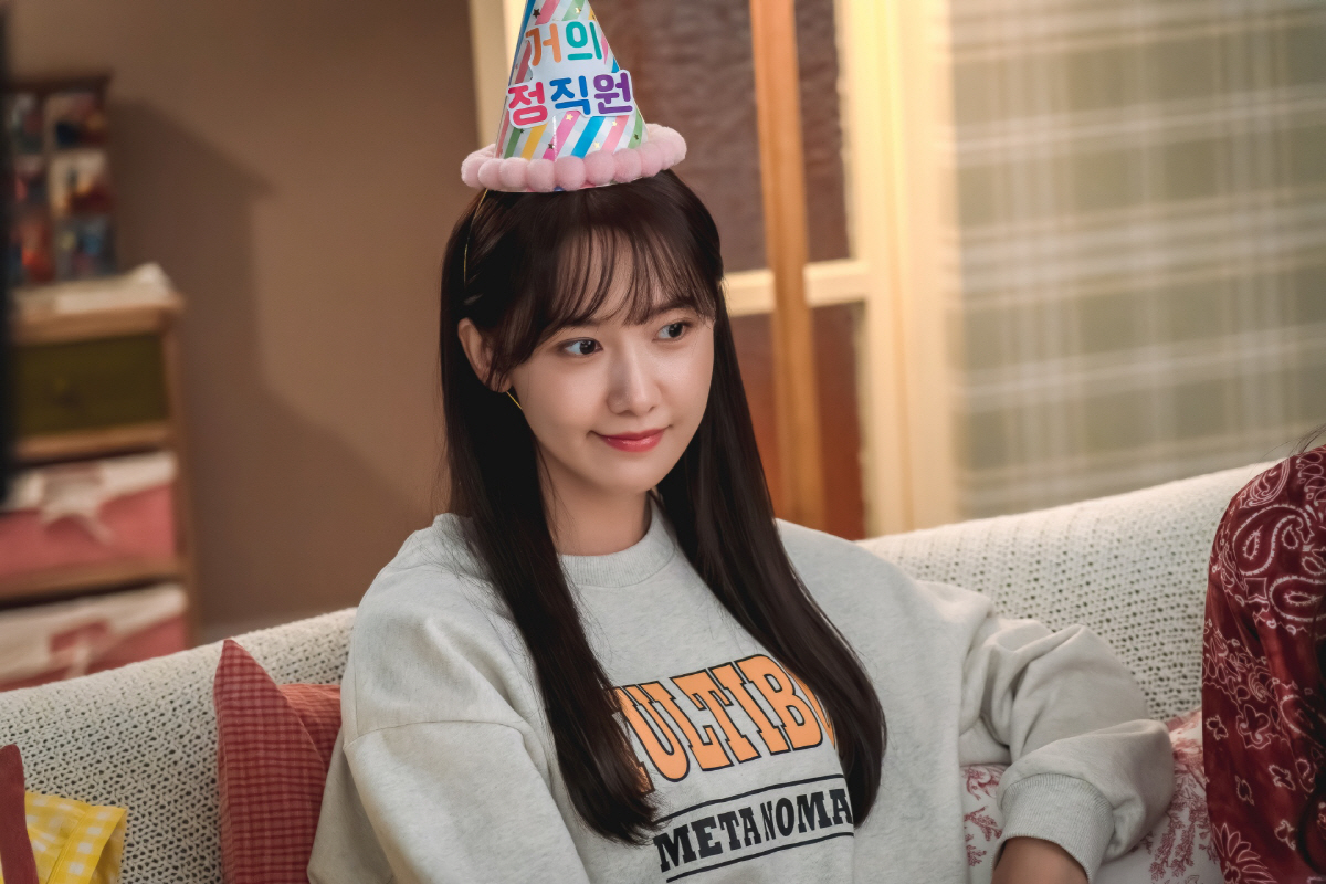 임윤아, 눈부신 비주얼+4개 국어 연기…동영상 TOP 10에 오른 이유 …