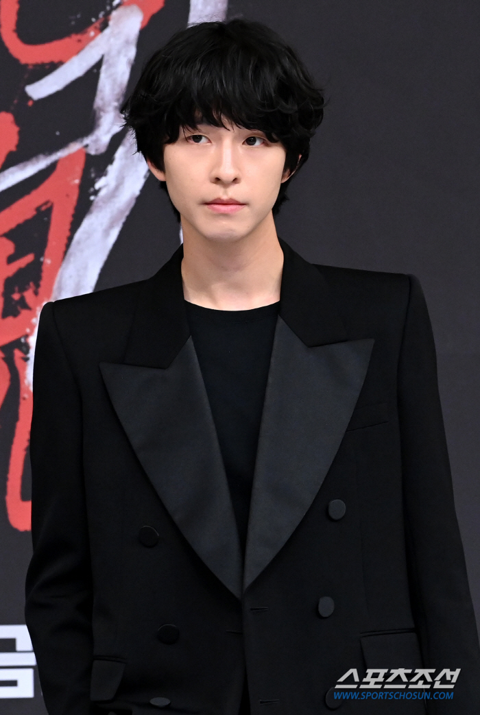 '악귀' 홍경 "오정세, 마냥 재밌지 않아 더 좋았다…카리스마有"