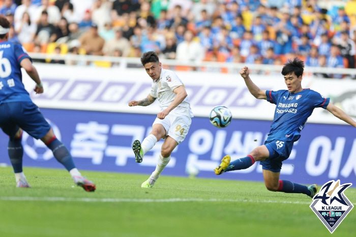 [현장리뷰]'윌리안 결승골' FC서울 슈퍼매치 1대0 승, 'NO PK'…