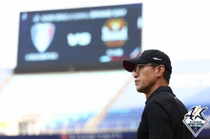 [현장인터뷰]안익수 FC서울 감독 "에너자이저 황의조, 많이 그리울 것"