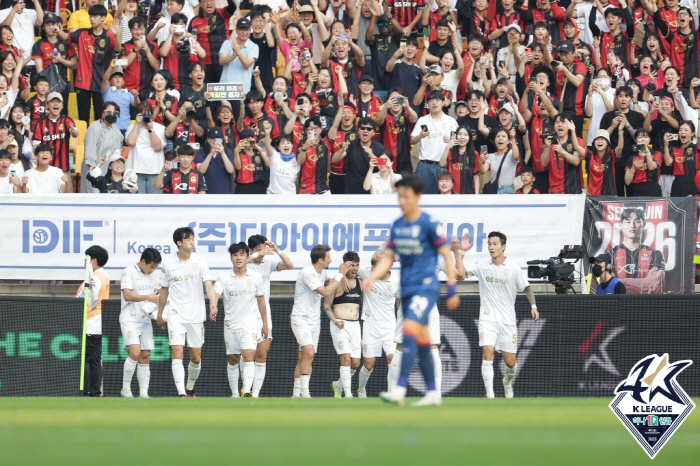 '황의조 고별전' FC서울, 수원 삼성 1대0 제압…단 페트레스쿠 감독 …