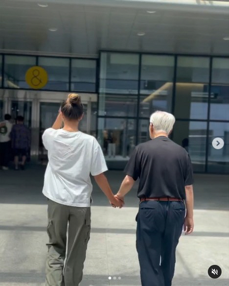 "다음에 또 불 수 있을런지" 윤종신, 90세 생신 맞은 부친 한마디에 …