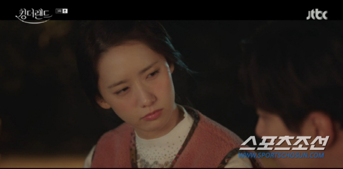[종합]'결이 살아있는 연기' 김태리 vs '새로운 로맨스 여주인' 임윤…