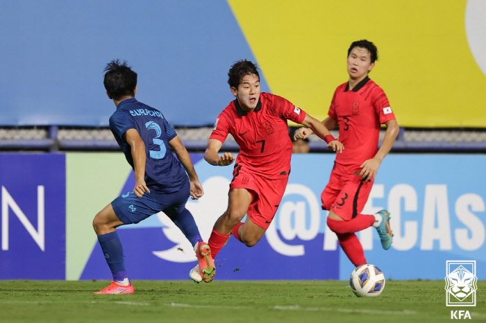 '득점 본능' 변성환호 2연속 U-17 월드컵 진출 확정, 태국 4대1 …
