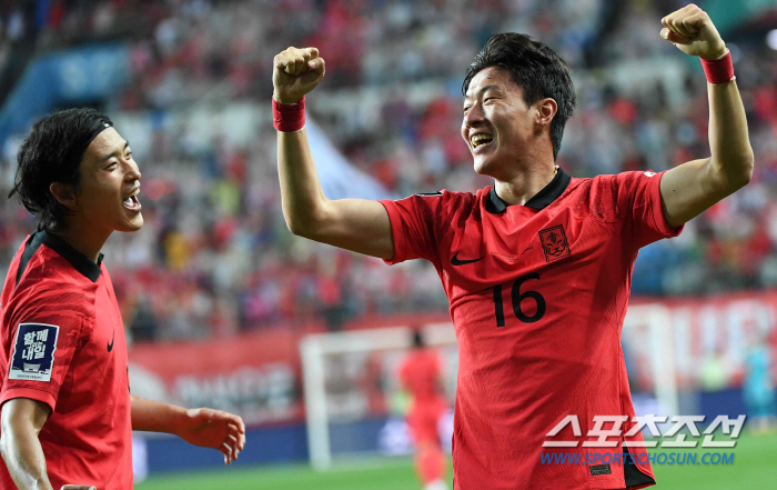 유럽 재도전 앞둔 황의조 사생활 폭로 논란, "전부 거짓→강력 법적 대응…