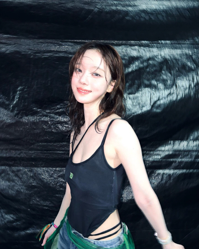 "세상 젤 예쁘네"…에스파 윈터, 과감한 '워터밤' 의상에 팬들도 '깜짝…