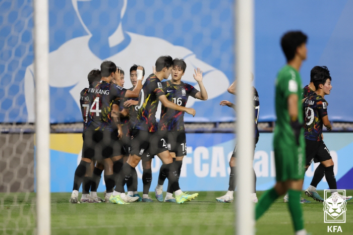'21년만의 우승 도전' 변성환호, U-17 아시안컵 4강 상대는 '우즈…