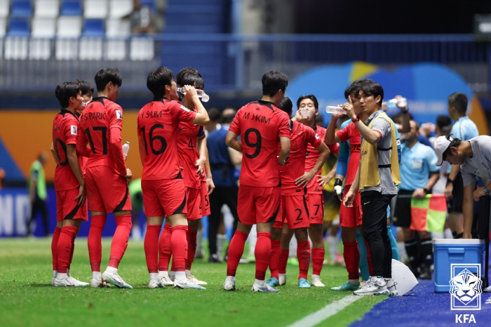 '21년만의 우승 도전' 변성환호, U-17 아시안컵 4강 상대는 '우즈…