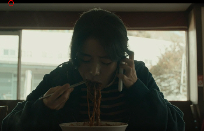 "시청자와 한판 붙자?"…'마당집' 캐릭터들, 왜 카메라 뚫어지게 바라볼…