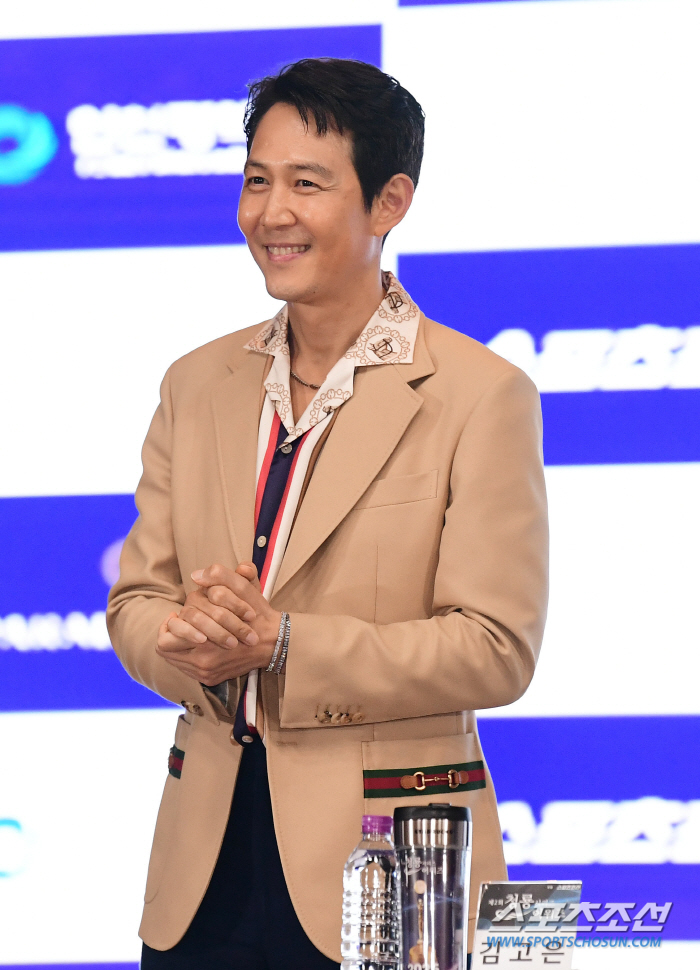 'BSA 핸드프린팅' 이정재 "'오겜2'? 성기훈으로 출연하는 건 확실"…