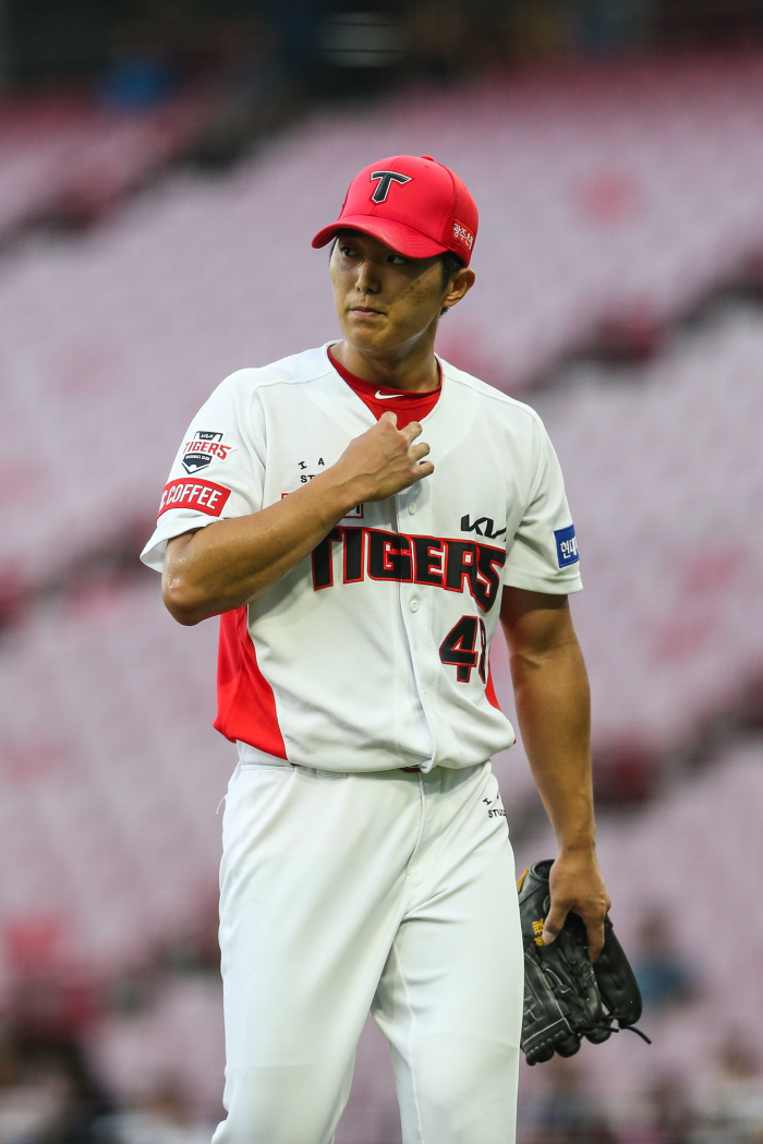 볼볼볼볼볼볼…이번에도 5이닝 못 채운 신인왕, 이길 수도 없었다[광주 리…