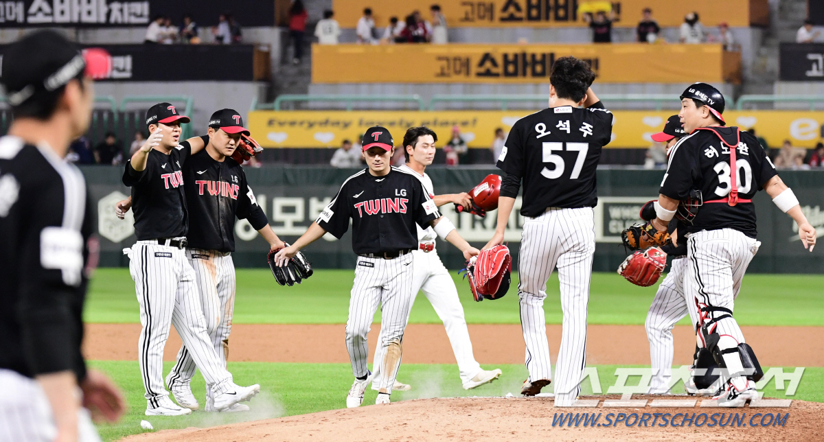 "승부처는 8월, 진짜 완전체로 도전해야 한다" LG는 오직 우승만 생각…