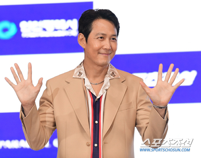 900명 팬 함께 웃었다..BSA핸들프린팅, 이정재→김고은과 성료