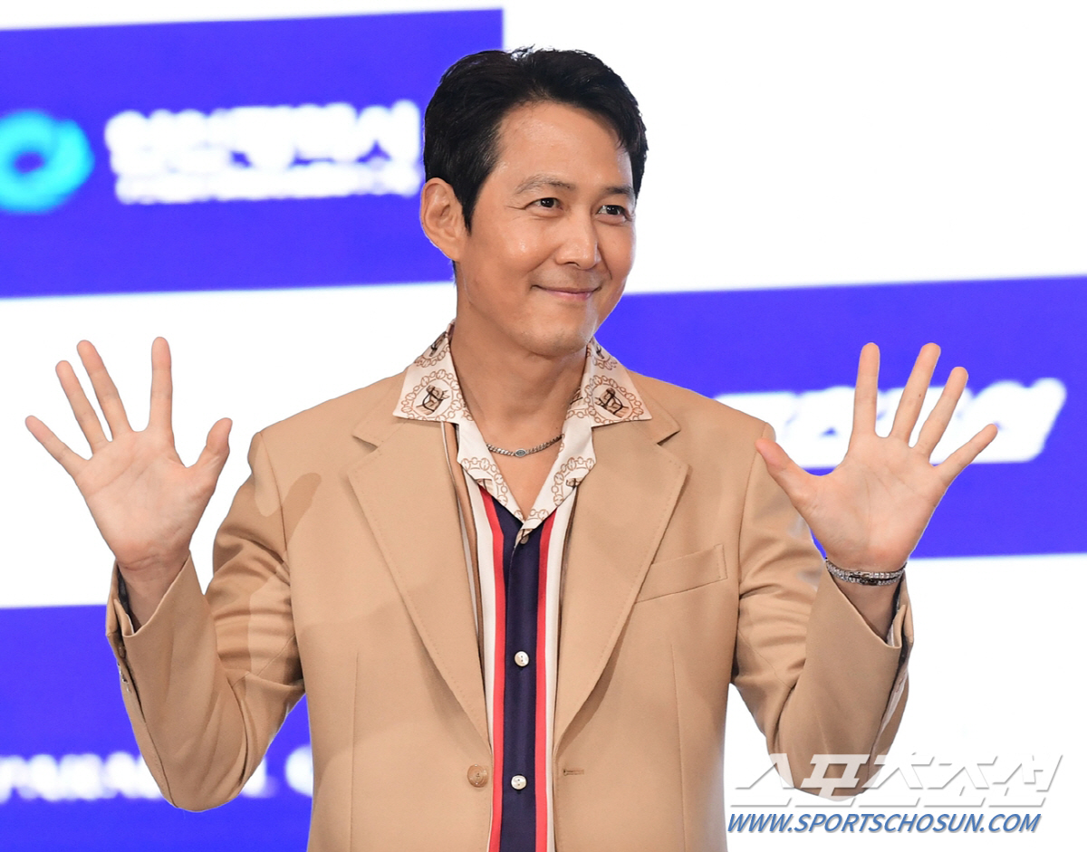 900명 팬 함께 웃었다..BSA핸들프린팅, 이정재→김고은과 성료
