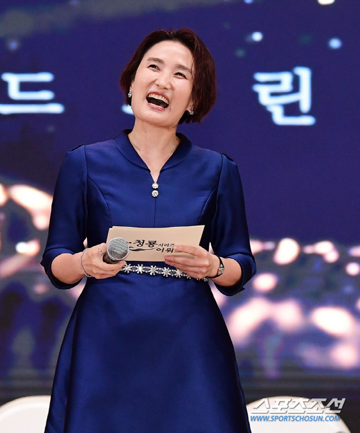900명 팬 함께 웃었다..BSA핸들프린팅, 이정재→김고은과 성료