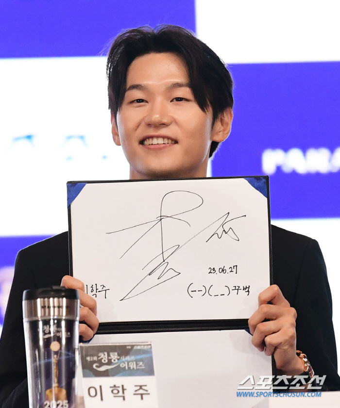 900명 팬 함께 웃었다..BSA핸들프린팅, 이정재→김고은과 성료