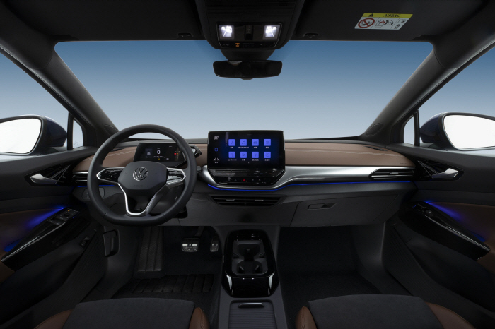 폭스바겐코리아, 전기 SUV '2023년형 ID.4' 고객 인도