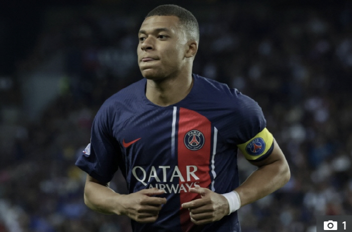 변수는 맨유, PSG 분노 폭발 '2억5000만 파운드' 음바페 매각 준…