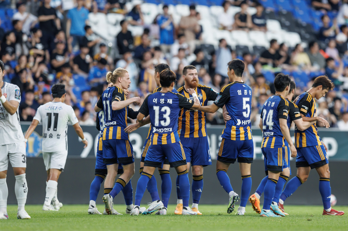 [현장리뷰]야속한 '신의 룰렛게임', '절대 1강' 울산, FA컵 4강 진출 실패…제주에 승부차기 5-6 눈물