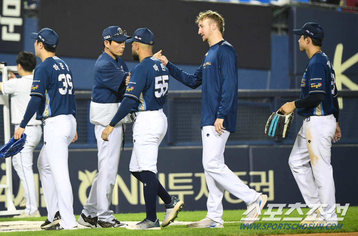 "자부심 있고 욕심난다"…'ERA&다승 1위' 에이스의 힘이란 이런 것