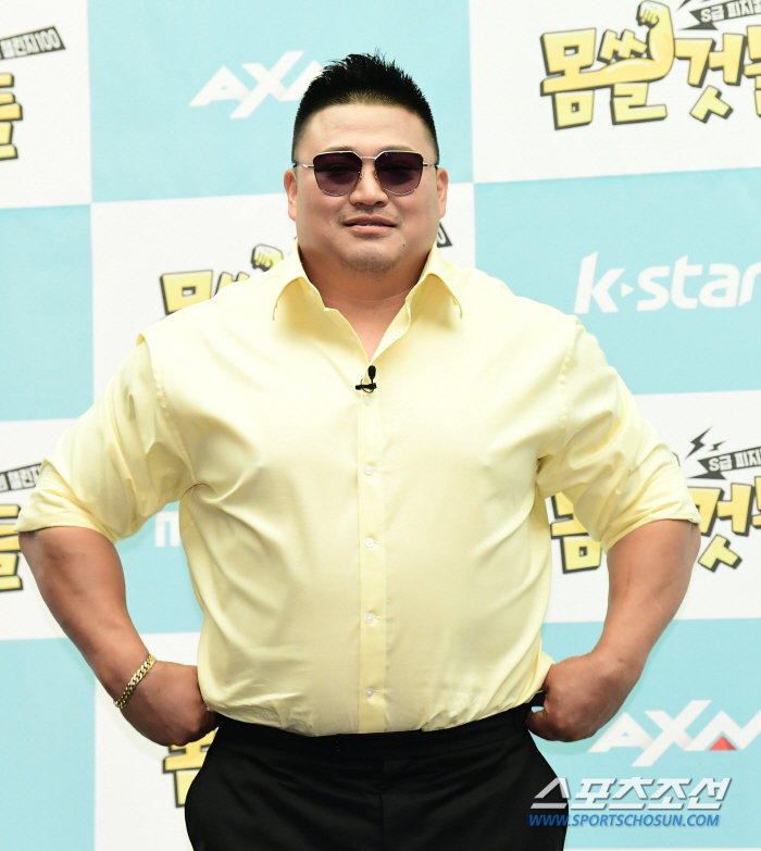 [SC현장]근수저 김민경x'피지컬:100' 4人, '몸쓸것들'로 근육 케…