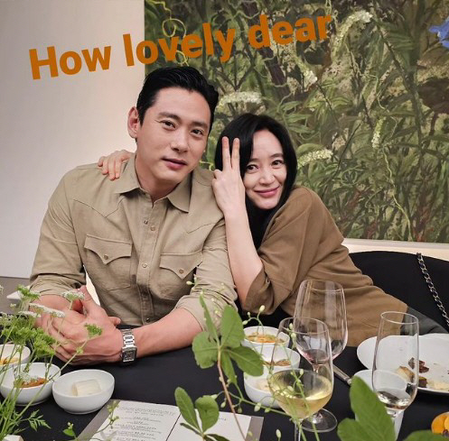 '글로벌★' 유태오, 마동석X김혜수와 깜짝 만남…'벌크업' 몸매 눈길