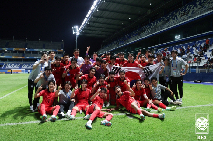 '21년만의 우승 보인다' 변성환호, 우즈벡 1대0으로 꺾고 U-17 아…