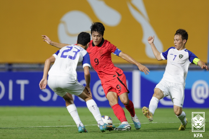 '21년만의 우승 보인다' 변성환호, 우즈벡 1대0으로 꺾고 U-17 아…